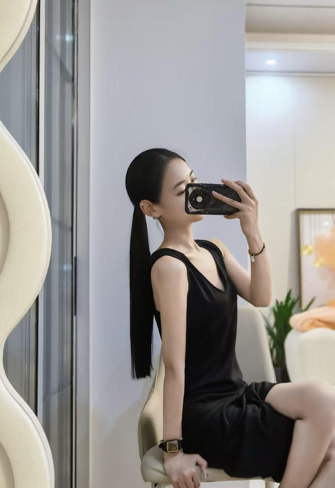 Professional massage therapist 3