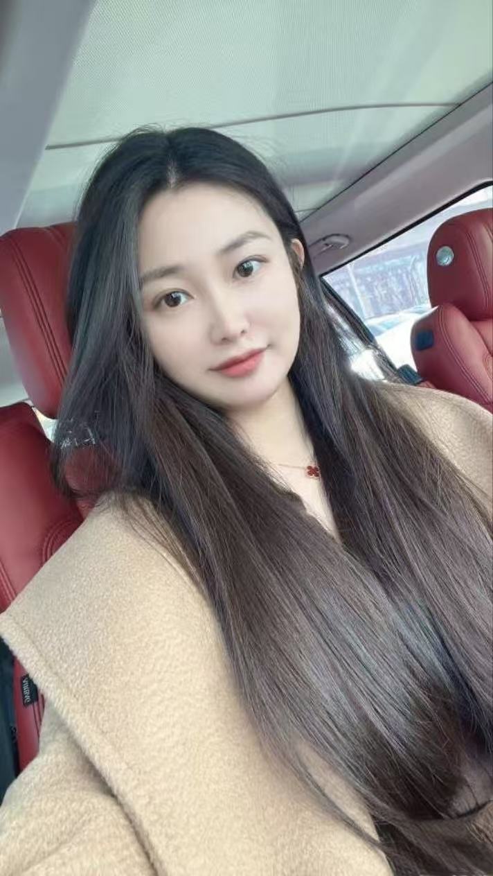 Professional massage therapist 4