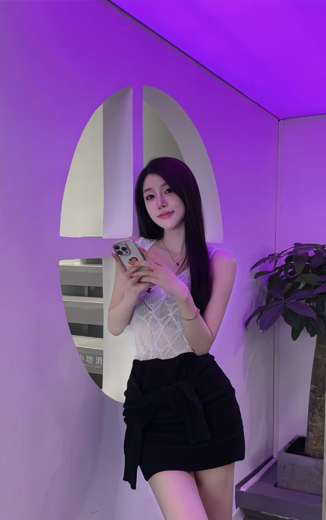 Professional massage therapist 10